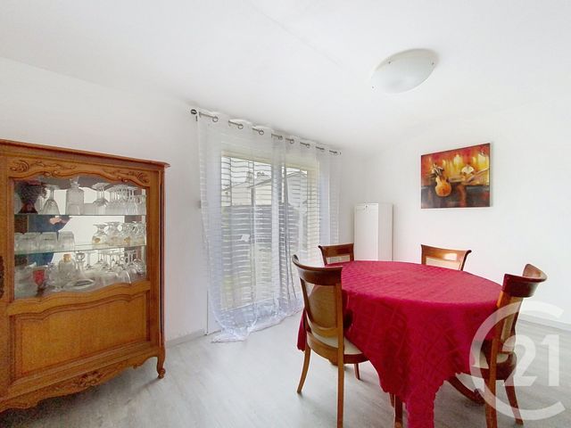 Maison &agrave; vendre - 6 pi&egrave;ces - 109 m2 - St Pierre Les Nemours - 77 - ILE-DE-FRANCE