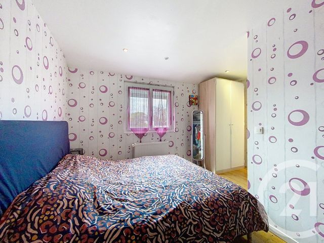 Maison &agrave; vendre - 6 pi&egrave;ces - 109 m2 - St Pierre Les Nemours - 77 - ILE-DE-FRANCE