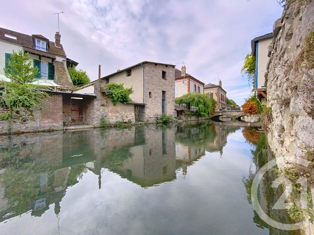 Maison à vendre - 5 pièces - 118 m2 - Nemours - 77 - ILE-DE-FRANCE