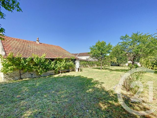 Terrain à vendre - 2500 m2 - St Pierre Les Nemours - 77 - ILE-DE-FRANCE