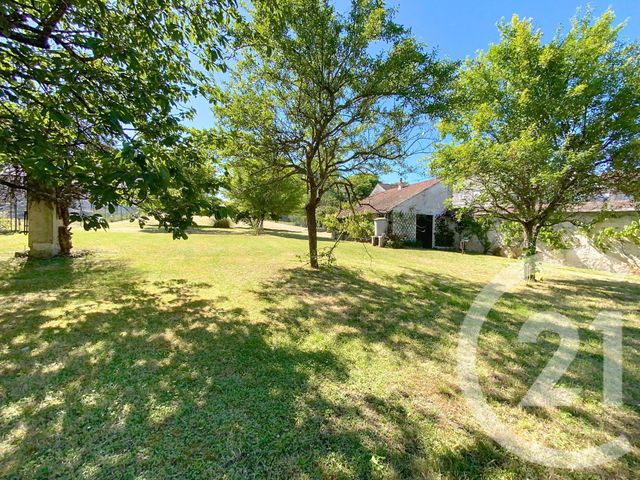 Terrain à vendre - 2500 m2 - St Pierre Les Nemours - 77 - ILE-DE-FRANCE