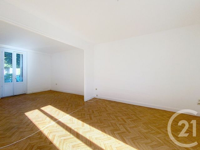 Maison à vendre - 5 pièces - 125,91 m2 - St Pierre Les Nemours - 77 - ILE-DE-FRANCE