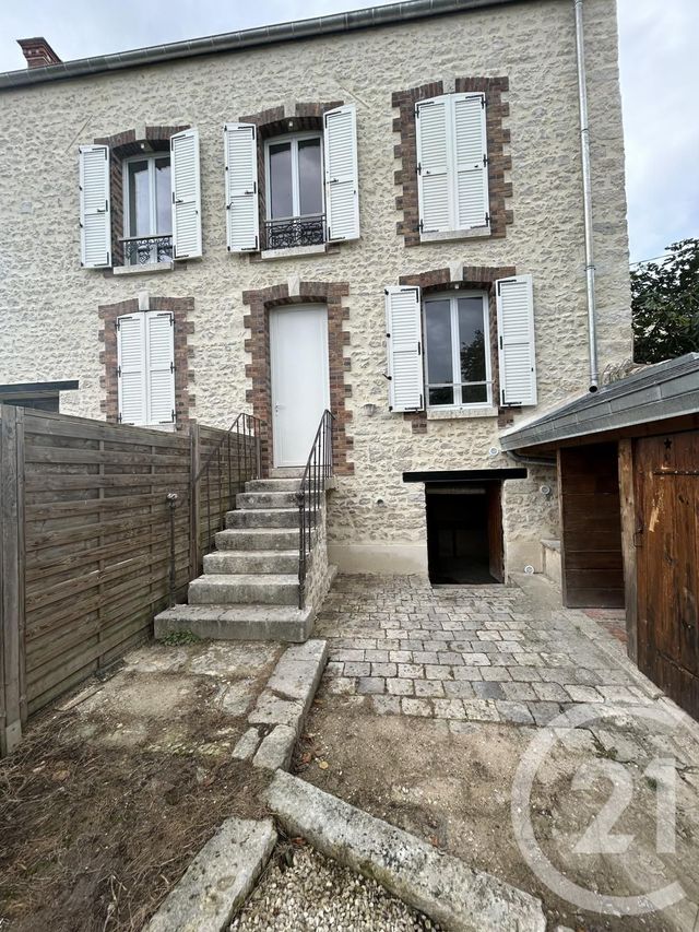 Maison à louer - 4 pièces - 91,70 m2 - Chateau Landon - 77 - ILE-DE-FRANCE