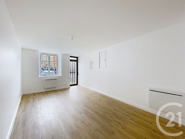 Maison à vendre - 5 pièces - 134 m2 - Nemours - 77 - ILE-DE-FRANCE