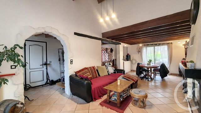 Maison à vendre - 4 pièces - 99,75 m2 - St Pierre Les Nemours - 77 - ILE-DE-FRANCE