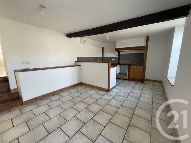 Appartement F3 &agrave; louer - 3 pi&egrave;ces - 76,74 m2 - Egreville - 77 - ILE-DE-FRANCE