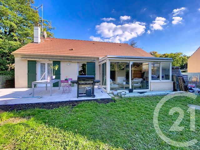 Maison à vendre - 4 pièces - 97 m2 - St Pierre Les Nemours - 77 - ILE-DE-FRANCE