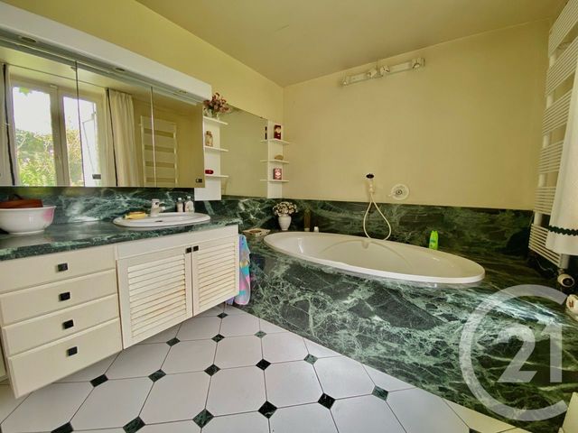 Maison à vendre - 10 pièces - 240 m2 - Chenou - 77 - ILE-DE-FRANCE