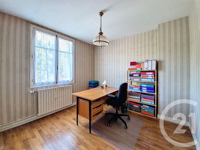 Maison &agrave; vendre - 7 pi&egrave;ces - 187 m2 - St Pierre Les Nemours - 77 - ILE-DE-FRANCE