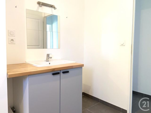 Appartement F3 à louer - 3 pièces - 61,08 m2 - Nemours - 77 - ILE-DE-FRANCE