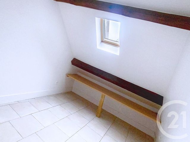 Appartement à louer - 2 pièces - 17 m2 - Nemours - 77 - ILE-DE-FRANCE