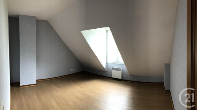 Maison &agrave; louer - 5 pi&egrave;ces - 128,35 m2 - Souppes Sur Loing - 77 - ILE-DE-FRANCE