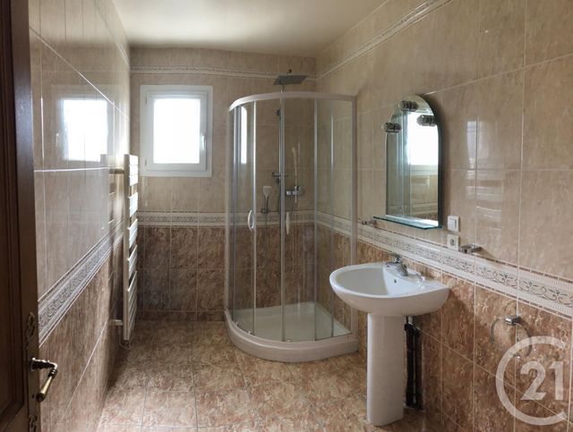 Maison &agrave; louer - 5 pi&egrave;ces - 128,35 m2 - Souppes Sur Loing - 77 - ILE-DE-FRANCE