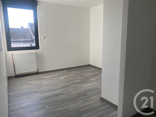 Maison &agrave; louer - 3 pi&egrave;ces - 72,41 m2 - Nemours - 77 - ILE-DE-FRANCE