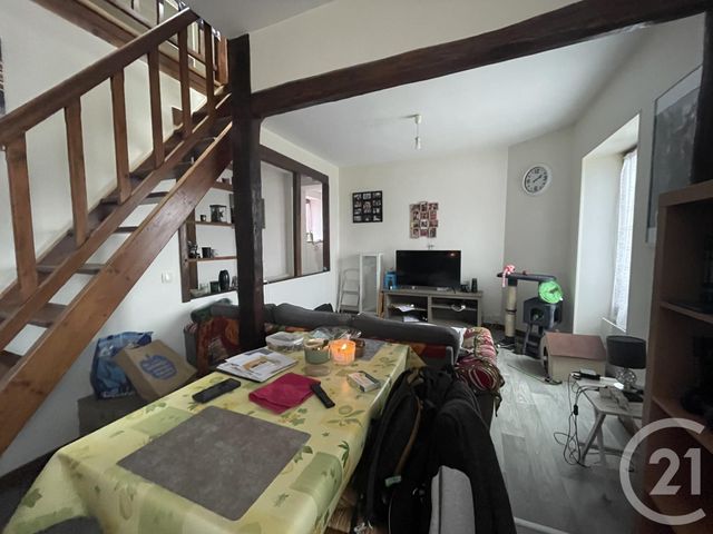 Appartement F3 &agrave; louer - 3 pi&egrave;ces - 57,05 m2 - St Pierre Les Nemours - 77 - ILE-DE-FRANCE