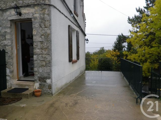 Appartement F3 &agrave; louer - 3 pi&egrave;ces - 57,05 m2 - St Pierre Les Nemours - 77 - ILE-DE-FRANCE