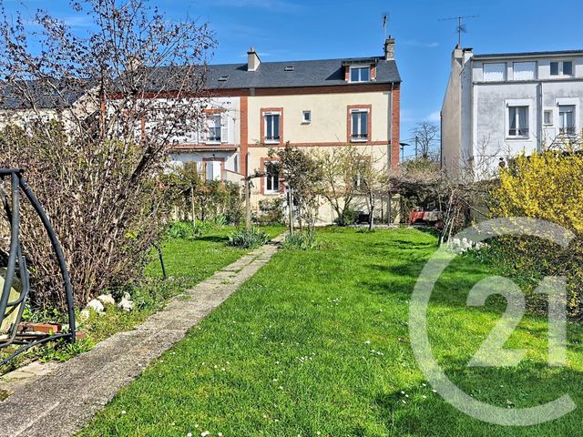 Maison &agrave; vendre - 9 pi&egrave;ces - 171 m2 - St Pierre Les Nemours - 77 - ILE-DE-FRANCE