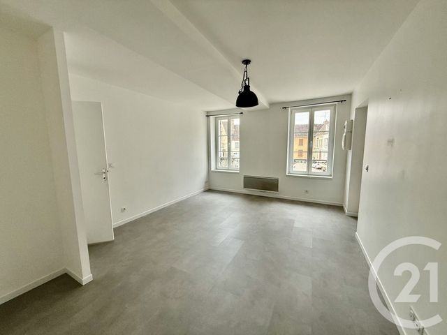 Appartement F2 &agrave; louer - 2 pi&egrave;ces - 46,77 m2 - Egreville - 77 - ILE-DE-FRANCE