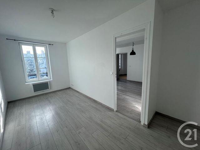 Appartement F2 &agrave; louer - 2 pi&egrave;ces - 46,77 m2 - Egreville - 77 - ILE-DE-FRANCE