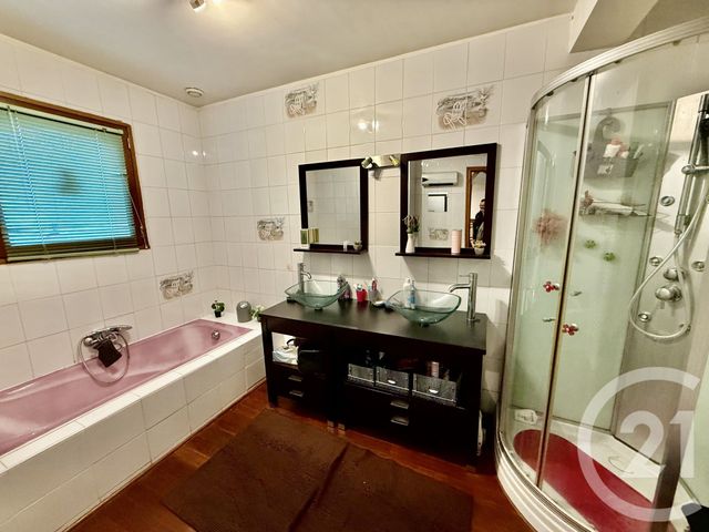 Maison &agrave; louer - 5 pi&egrave;ces - 115,56 m2 - Bazoches Sur Le Betz - 45 - CENTRE