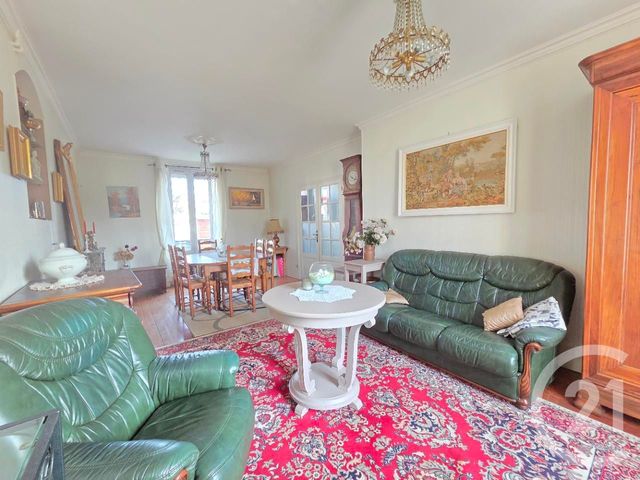 Maison &agrave; vendre - 5 pi&egrave;ces - 133,95 m2 - St Pierre Les Nemours - 77 - ILE-DE-FRANCE