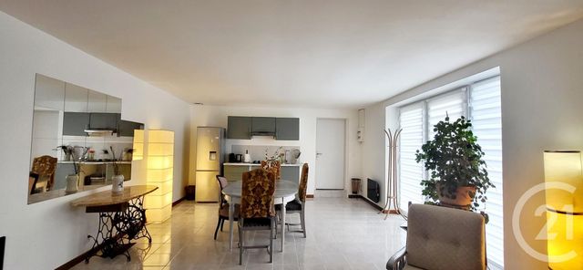 Maison &agrave; louer - 3 pi&egrave;ces - 74,34 m2 - Chateau Landon - 77 - ILE-DE-FRANCE