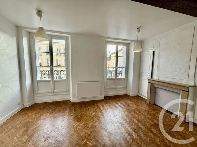Appartement F3 &agrave; louer - 3 pi&egrave;ces - 53,03 m2 - Nemours - 77 - ILE-DE-FRANCE
