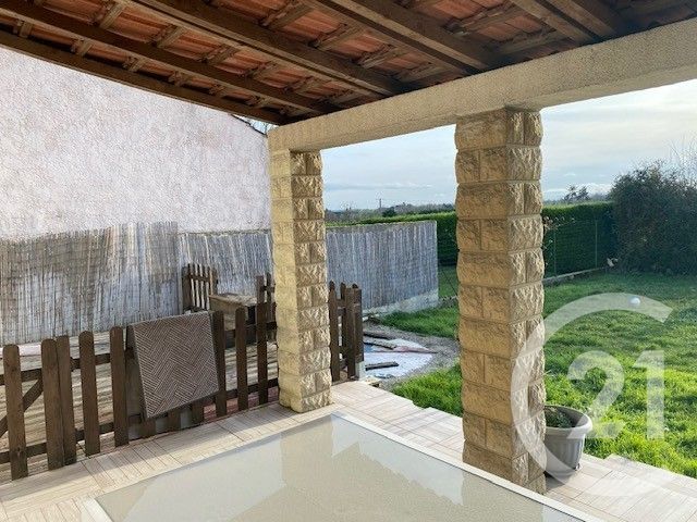 Maison &agrave; louer - 5 pi&egrave;ces - 118,60 m2 - Chateau Landon - 77 - ILE-DE-FRANCE