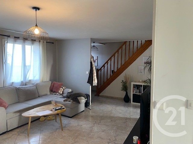 Maison &agrave; louer - 5 pi&egrave;ces - 118,60 m2 - Chateau Landon - 77 - ILE-DE-FRANCE