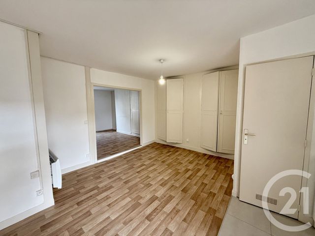 Appartement F1 &agrave; louer - 1 pi&egrave;ce - 32,02 m2 - Nemours - 77 - ILE-DE-FRANCE