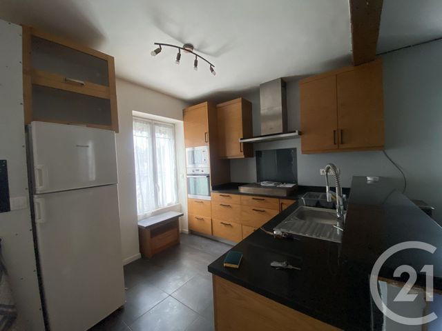Maison &agrave; louer - 4 pi&egrave;ces - 108 m2 - Souppes Sur Loing - 77 - ILE-DE-FRANCE