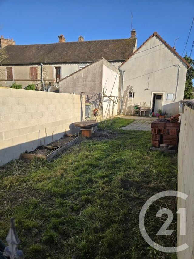 Maison &agrave; louer - 4 pi&egrave;ces - 108 m2 - Souppes Sur Loing - 77 - ILE-DE-FRANCE