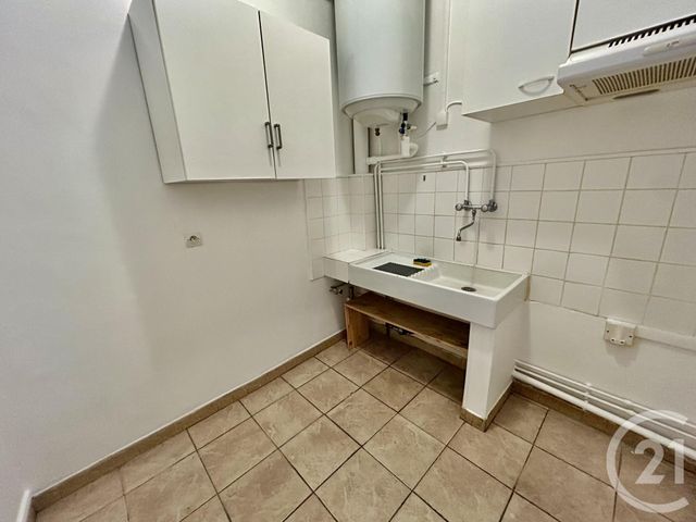 Appartement F2 &agrave; louer - 2 pi&egrave;ces - 41 m2 - Nemours - 77 - ILE-DE-FRANCE