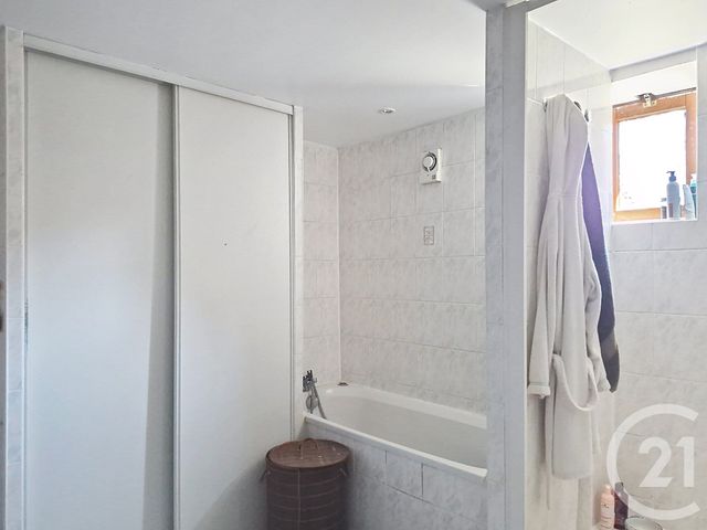 Maison &agrave; vendre - 4 pi&egrave;ces - 79 m2 - St Pierre Les Nemours - 77 - ILE-DE-FRANCE