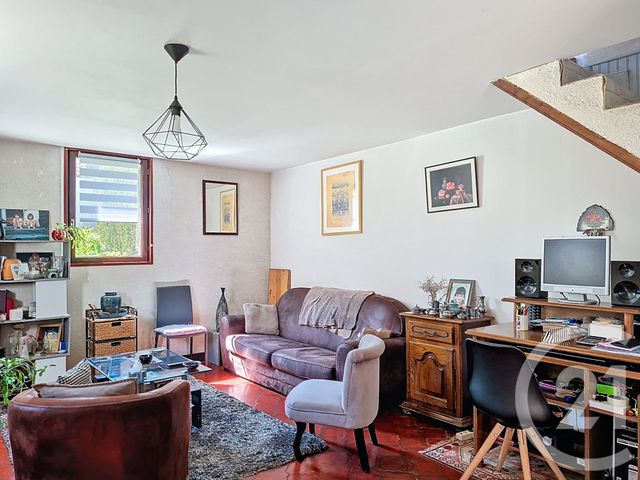 Maison &agrave; vendre - 4 pi&egrave;ces - 79 m2 - St Pierre Les Nemours - 77 - ILE-DE-FRANCE