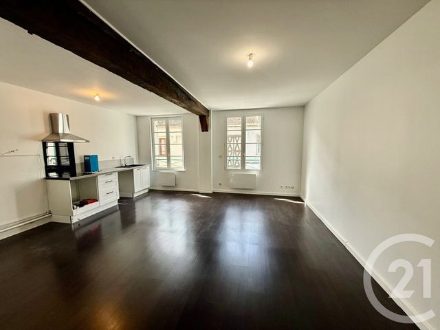 Appartement F3 &agrave; louer - 3 pi&egrave;ces - 65,49 m2 - Nemours - 77 - ILE-DE-FRANCE