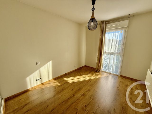 Appartement F3 &agrave; louer - 3 pi&egrave;ces - 73 m2 - Nemours - 77 - ILE-DE-FRANCE
