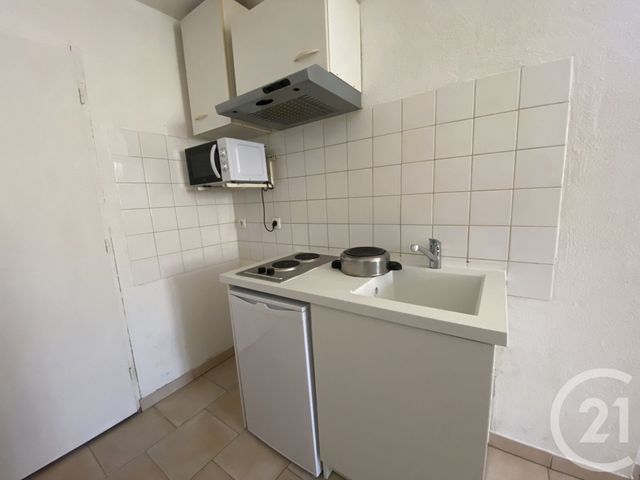 Appartement F1 &agrave; louer - 1 pi&egrave;ce - 17 m2 - Nemours - 77 - ILE-DE-FRANCE