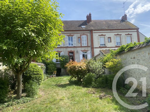 Maison &agrave; louer - 6 pi&egrave;ces - 153,61 m2 - Nemours - 77 - ILE-DE-FRANCE