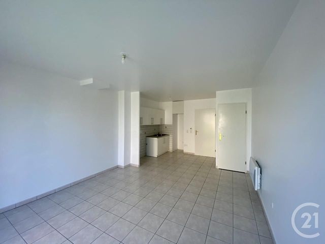 Maison &agrave; louer - 3 pi&egrave;ces - 60,10 m2 - Nemours - 77 - ILE-DE-FRANCE