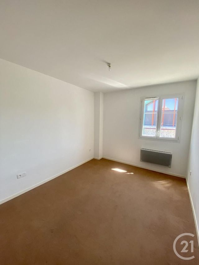 Maison &agrave; louer - 3 pi&egrave;ces - 60,10 m2 - Nemours - 77 - ILE-DE-FRANCE