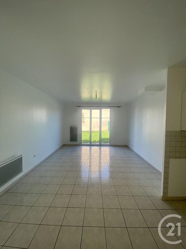 Maison &agrave; louer - 3 pi&egrave;ces - 60,10 m2 - Nemours - 77 - ILE-DE-FRANCE
