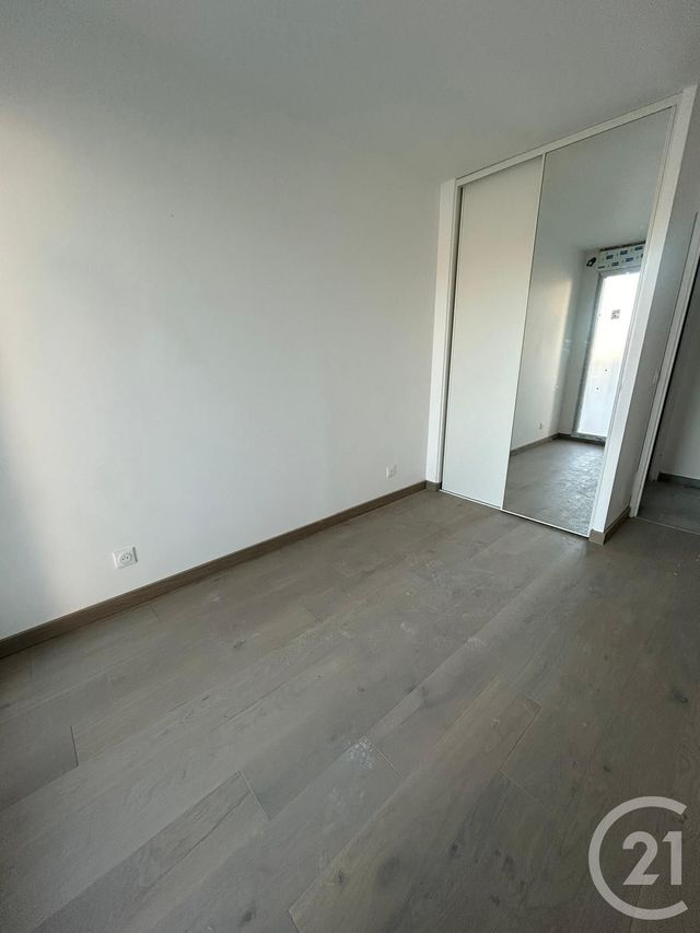Appartement &agrave; louer - 3 pi&egrave;ces - 66,70 m2 - Nemours - 77 - ILE-DE-FRANCE
