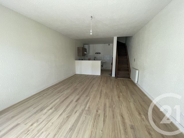 Appartement &agrave; louer - 2 pi&egrave;ces - 49,75 m2 - Nemours - 77 - ILE-DE-FRANCE