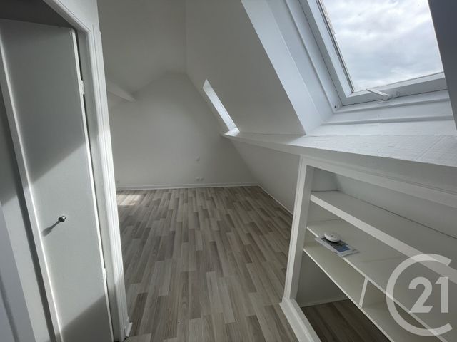 Appartement Studio &agrave; louer - 2 pi&egrave;ces - 17 m2 - Nemours - 77 - ILE-DE-FRANCE