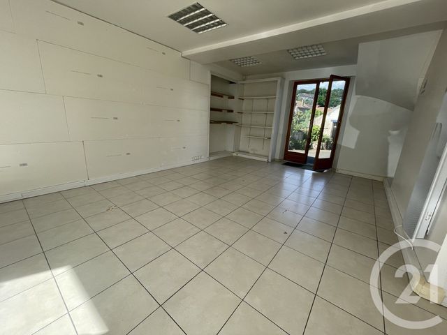 Appartement &agrave; louer - 1 pi&egrave;ce - 50 m2 - Souppes Sur Loing - 77 - ILE-DE-FRANCE