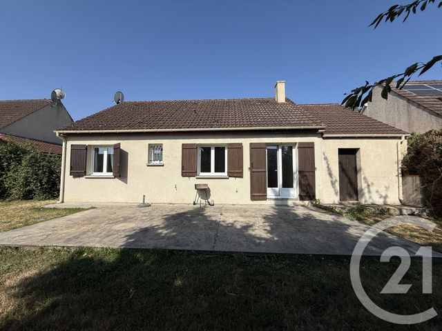 Maison &agrave; louer - 4 pi&egrave;ces - 72,76 m2 - Nemours - 77 - ILE-DE-FRANCE