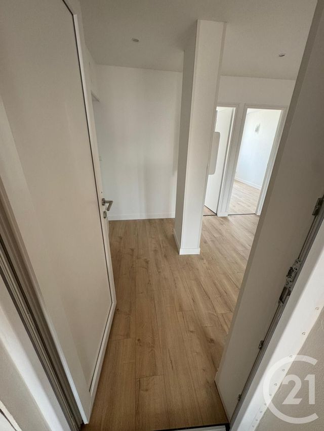 Appartement F4 &agrave; louer - 4 pi&egrave;ces - 61,33 m2 - Egreville - 77 - ILE-DE-FRANCE