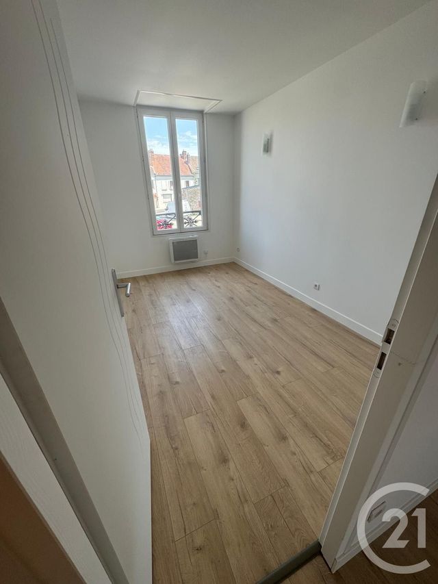 Appartement F4 &agrave; louer - 4 pi&egrave;ces - 61,33 m2 - Egreville - 77 - ILE-DE-FRANCE