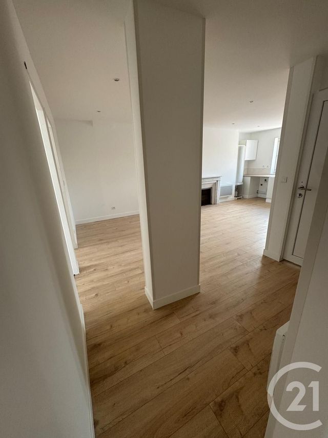 Appartement F4 &agrave; louer - 4 pi&egrave;ces - 61,33 m2 - Egreville - 77 - ILE-DE-FRANCE